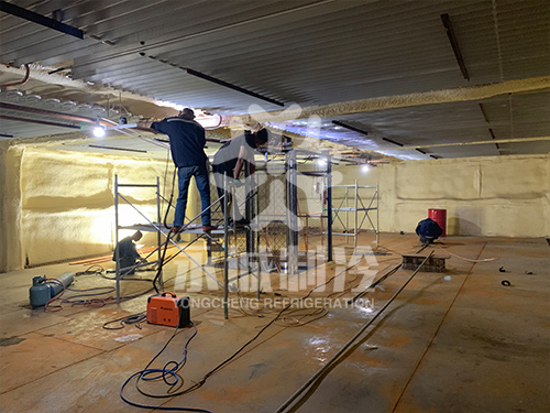 鋁排庫(kù)改熱氟化霜現(xiàn)場(chǎng)